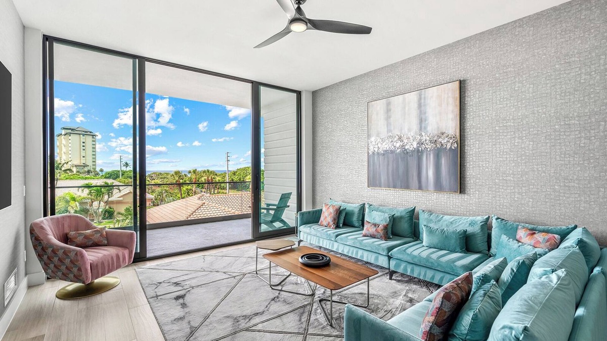 Melbourne Beach Condo | Coral Cove | NEW Beachfront Condo w Luxe Master, PVT Balcony & Upscale Amenities