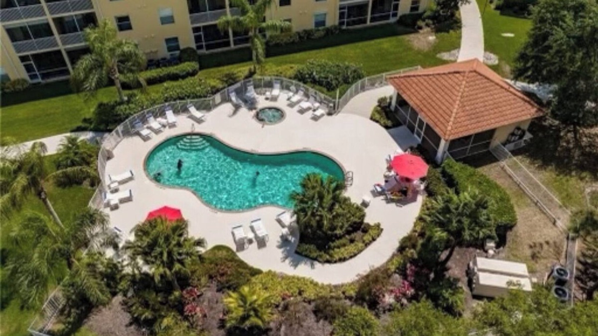 Ole Condo | Coral Falls Lely-2bed-2bath South Naples-1st Floor