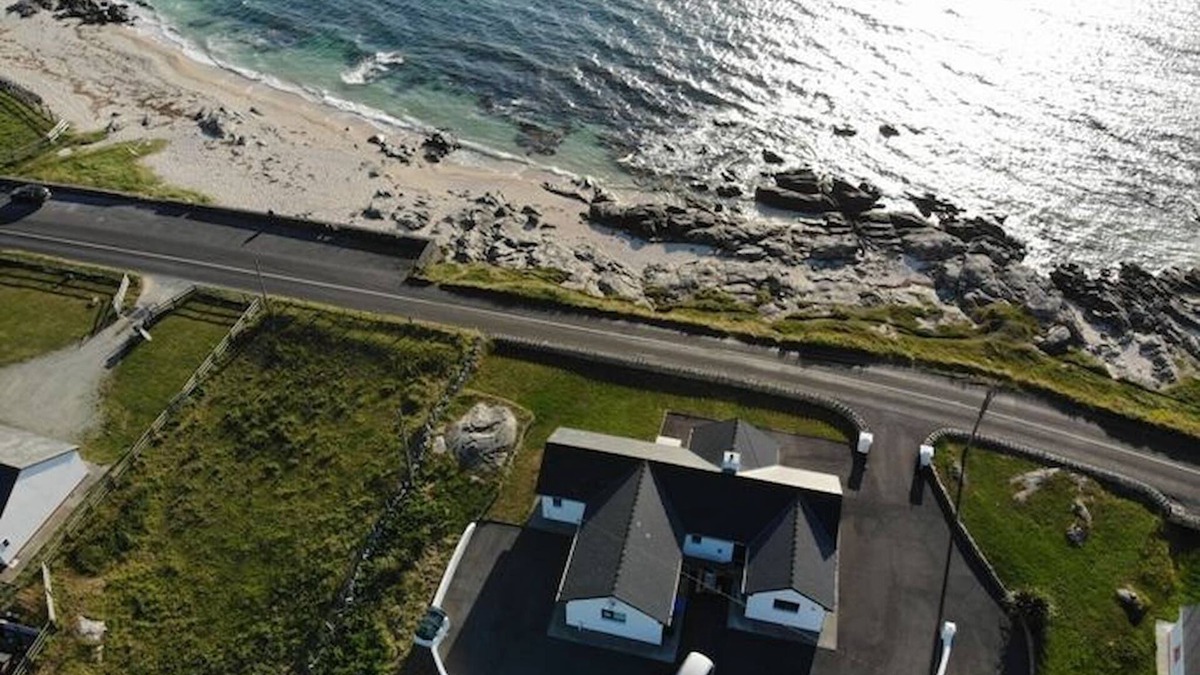 Ballyconneely House | Coral Strand Lodge beachside house with stunning views