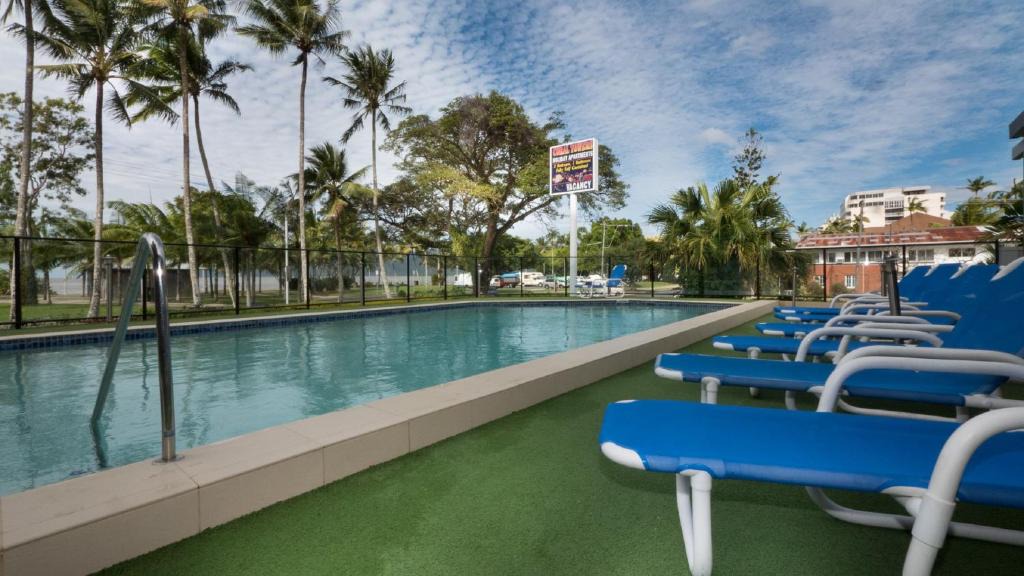Cairns North Apartment | Coral Towers Holiday Suites