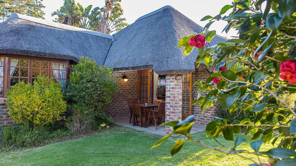 Buffalo Hills Game Reserve Cottage | Coral Tree Cottages