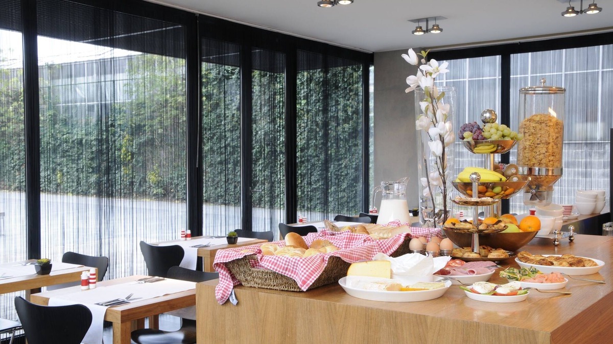 Lommel Hotel | Corbie Lommel