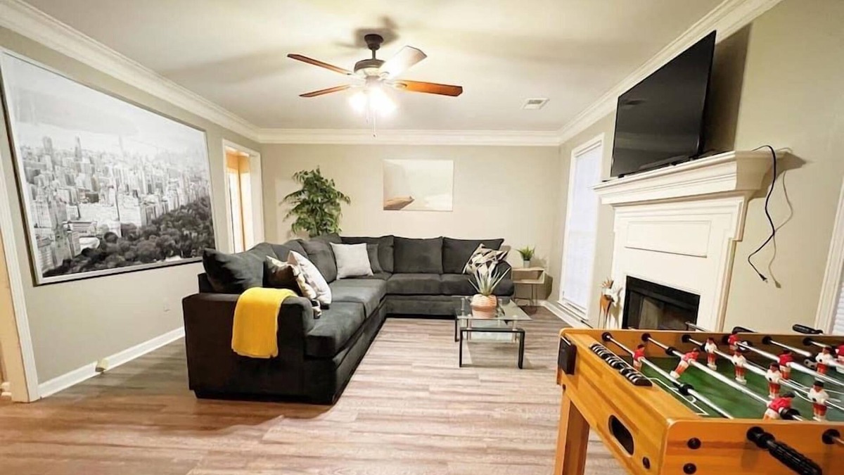 Cordova House | Cordova! Modern 3BR, Hot tub&bbq