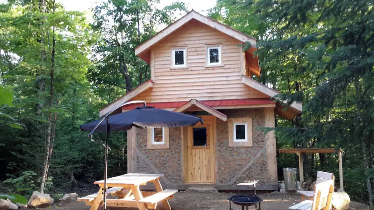 Harrington Cabin | Cordwood Cabin à Terra Perma