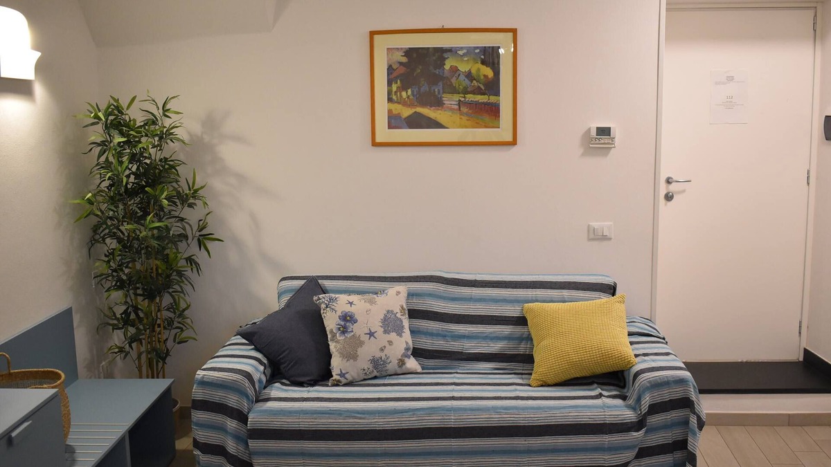 Vernazza Apartment | CORNABRUGIA PATIO APARTMENT lovely open-space with all amenities and a patio