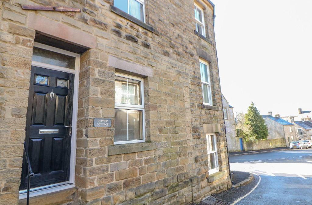 Tideswell House | Corner Cottage