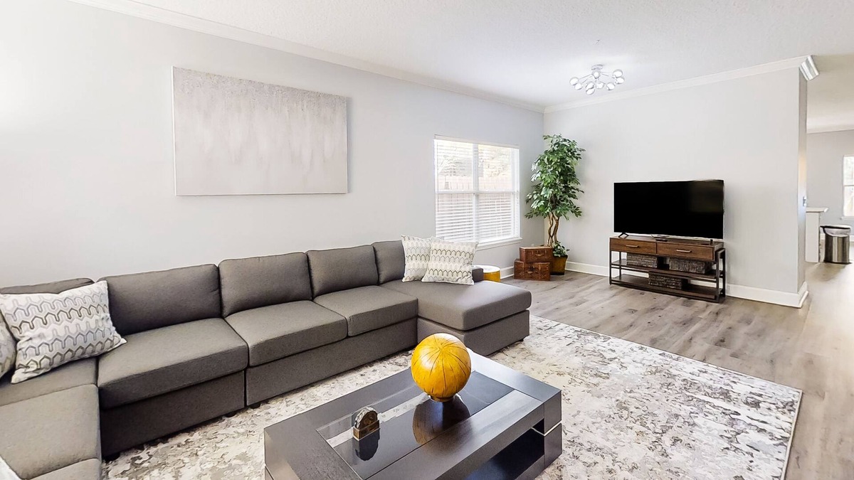 Doctors Inlet House | Corner-lot home with fenced yard, game room, screened lanai, & golf