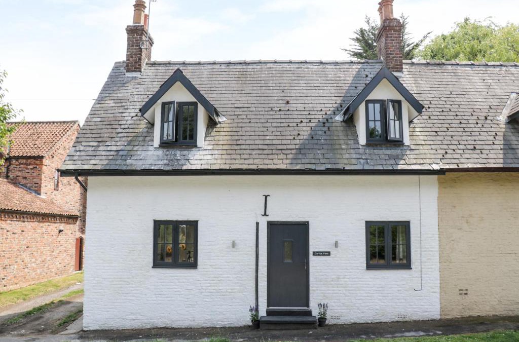North Dalton House | Corner View