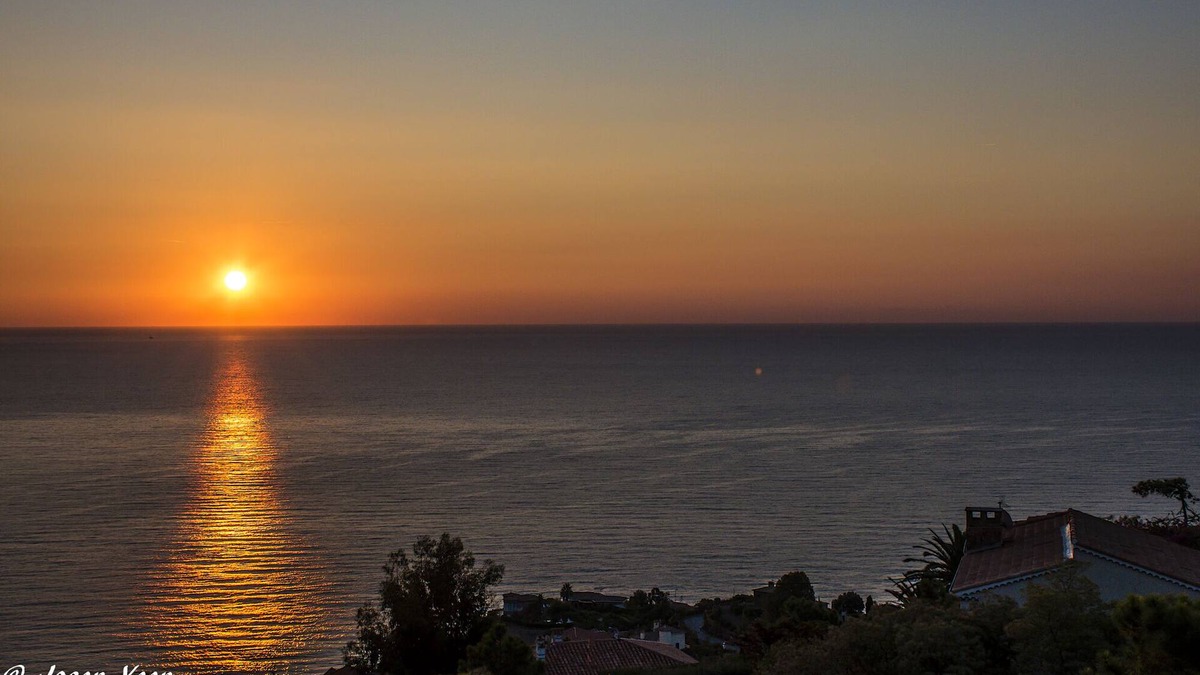 Espero-Pax Apartment | Corniche d'or apartment THEOULE /LE TRAYAS Mid road CANNES - SAINT RAPHAEL