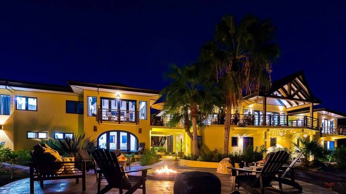 Little Trunk Bay Villa | Cornucopia - Luxury Country French Caribbean destination