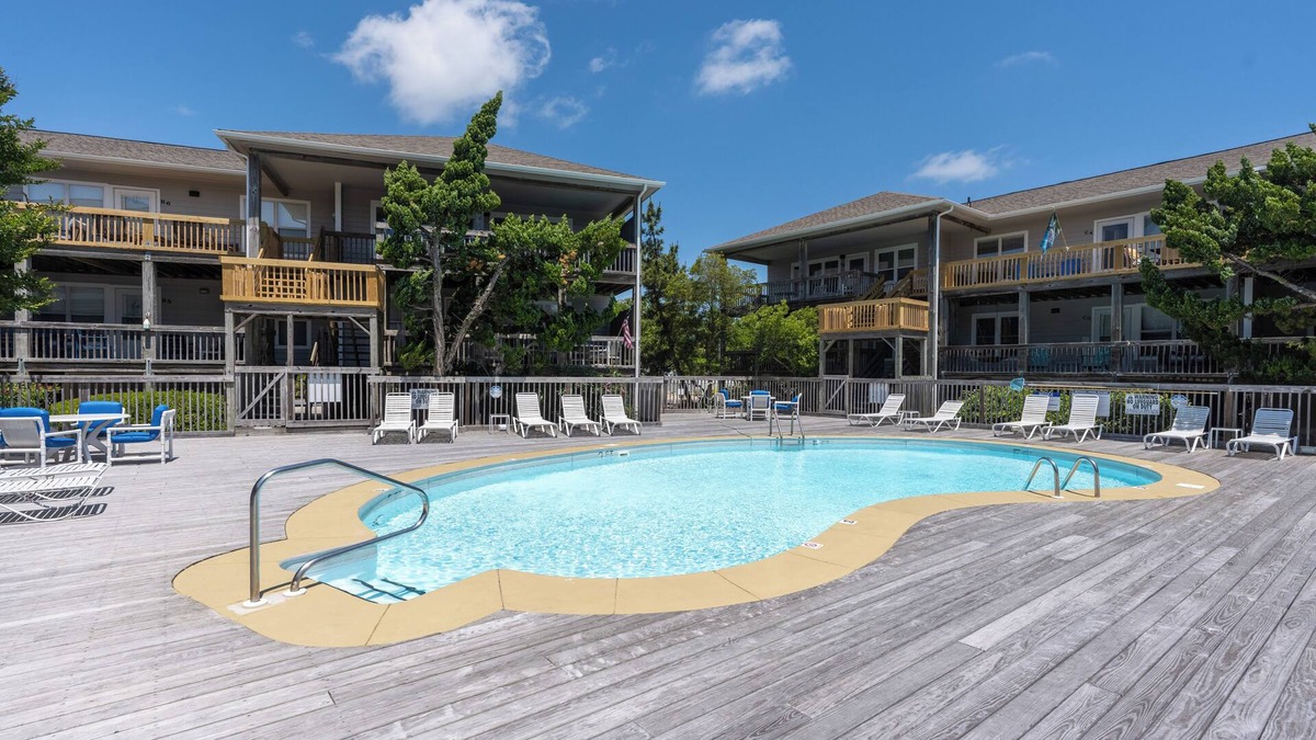Ocean Sands Condo | Corolla Condo: 350 Ft to Beach, Community Pool Access at Indian Summer Condos