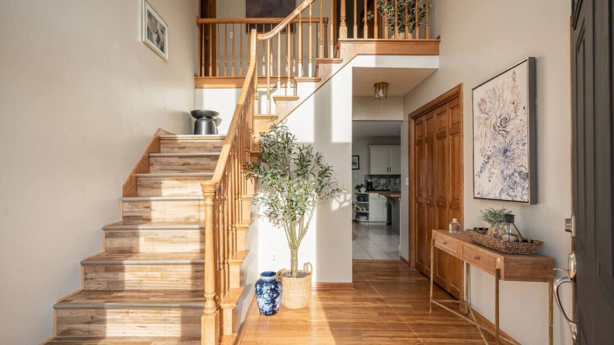 Kentwood House | "Corporate Elegance: Luxe Home in Grand Rapids"
