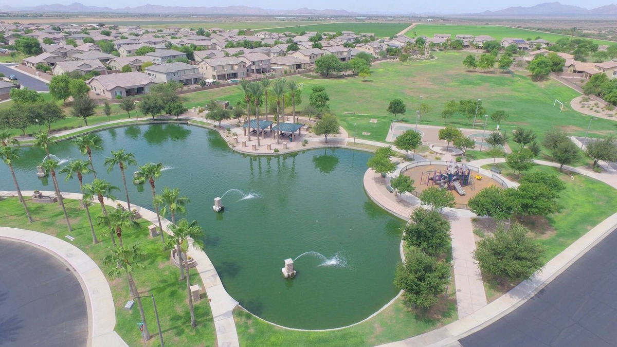 Maricopa House | Corporate stays, golfing outings, relaxing or need temp relocation housing!