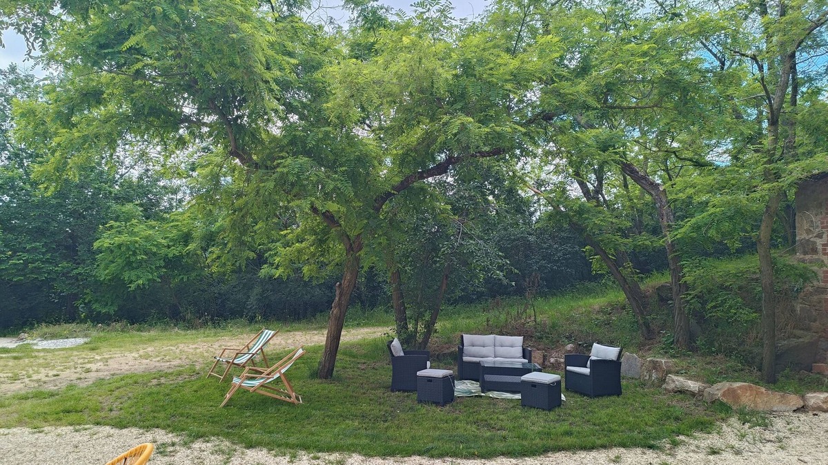 Annonay House | Corps de Ferme des Genets du XIX Rénové Parc de 2ha - Ardèche Verte 4ch 8 Pers