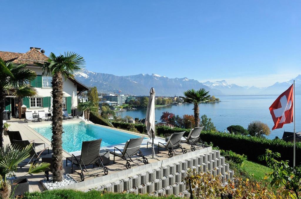 Corseaux House | Corseaux Beach rooms-Riviera Beach apartments