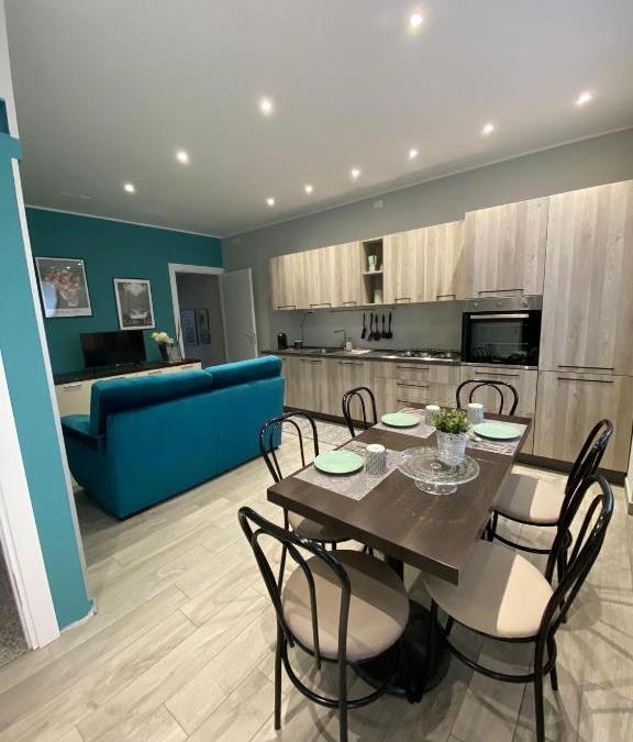 Borgomanero House | Corte 22 B&b e Appartamenti