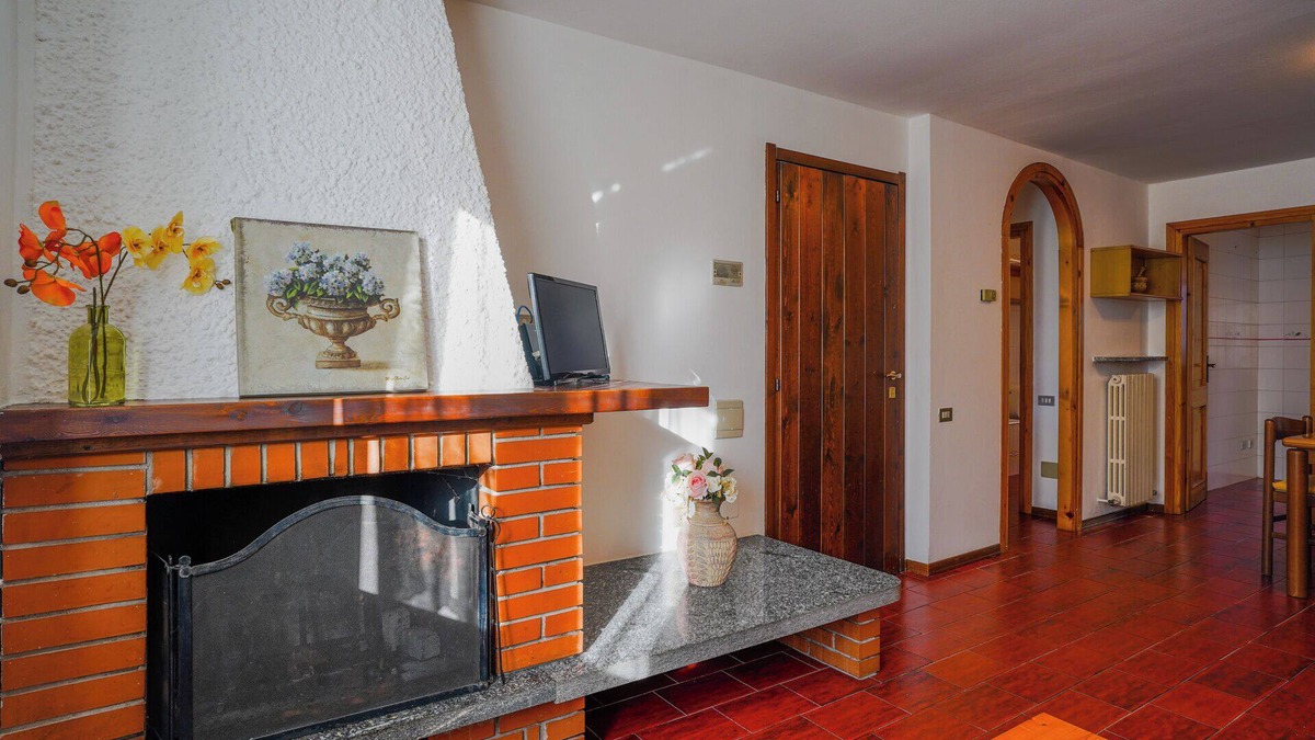 Cassina Valsassina Apartment | Corte Antico - Appartamento Restel