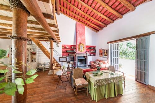 Cazalla De La Sierra House | Cortijo Chacón