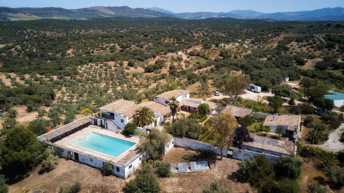 Loja House | Cortijo El Cachete - Beautiful, traditional Spanish farmhouse