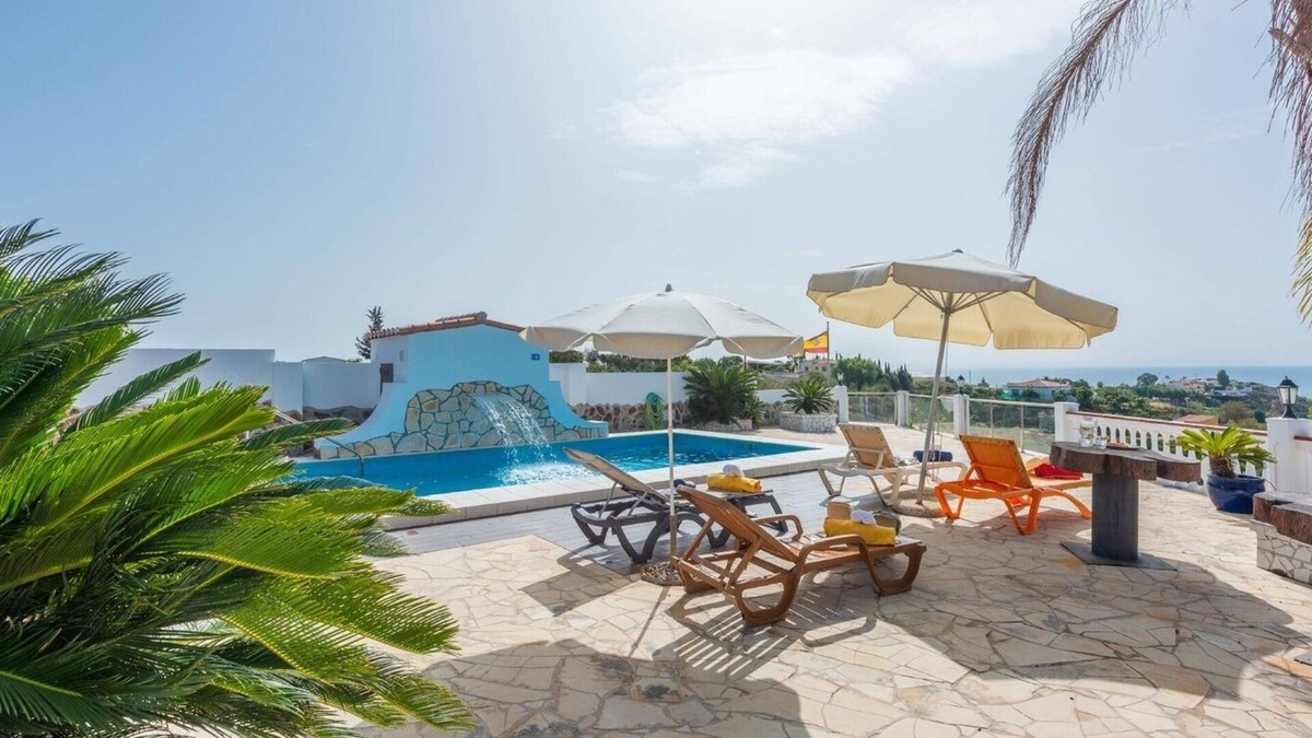 Almayate Bajo Villa | Cortijo La Tata Almayate Alto by Ruralidays