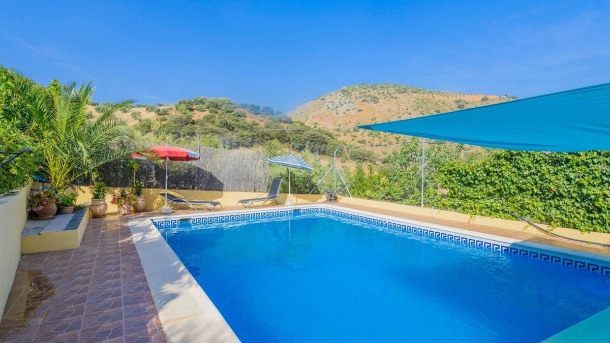 Iznajar Villa | Cortijo San Jose Iznájar by Ruralidays