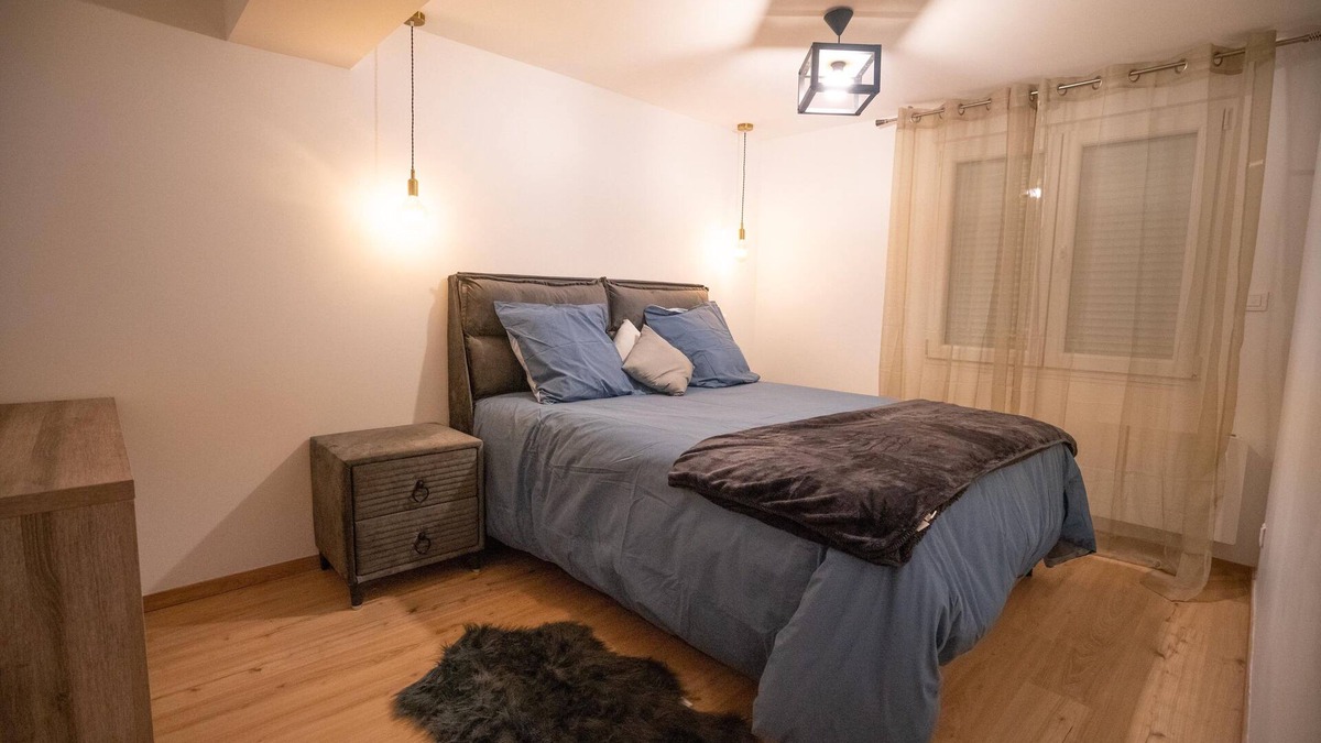 Champigneulles Apartment | Cosalà Appartement Avec spa Privatif Sauna et Jacuzzi à 5 Minutes de Nancy