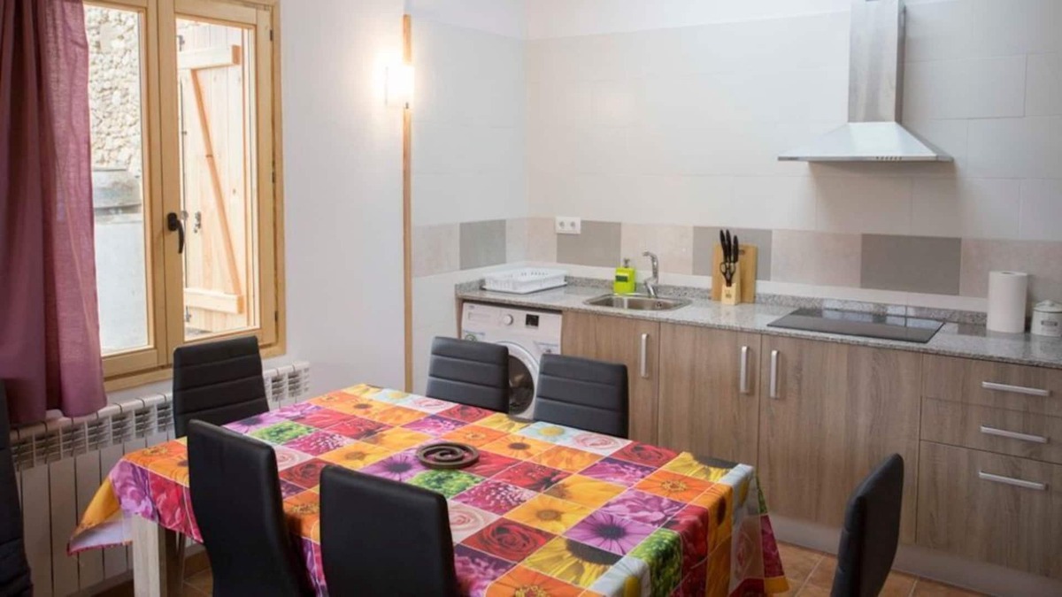 Guardia de Noguera House | Coscó Apartment in Guardia de Noguera