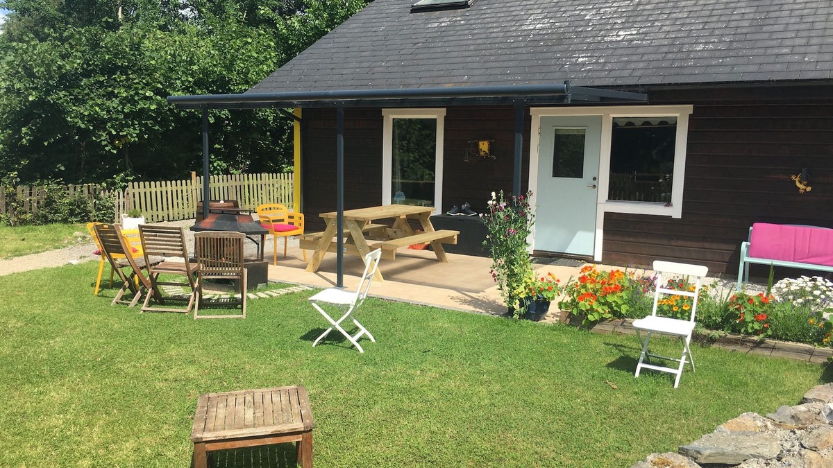 Stratford Cabin | Cosey cabin the in beautiful peaceful setting in the Wicklow Mountains