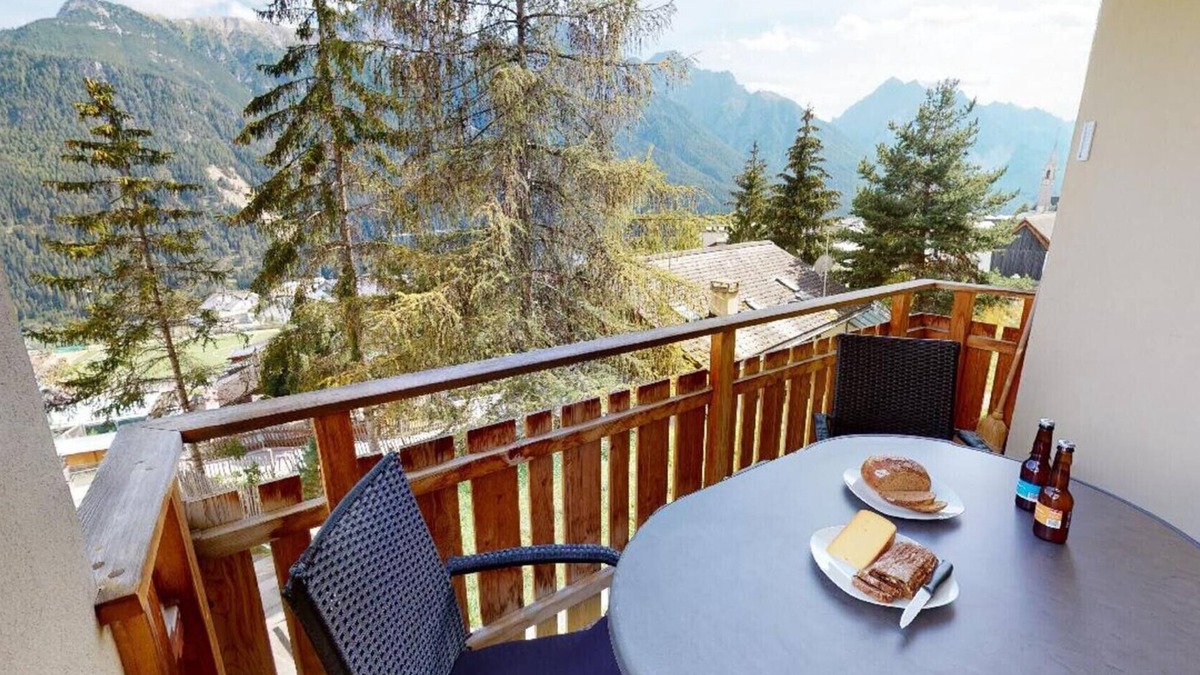 Sent Apartment | Costa Dad Archas Taverna: Exclusive 2.5-room flat in Sent