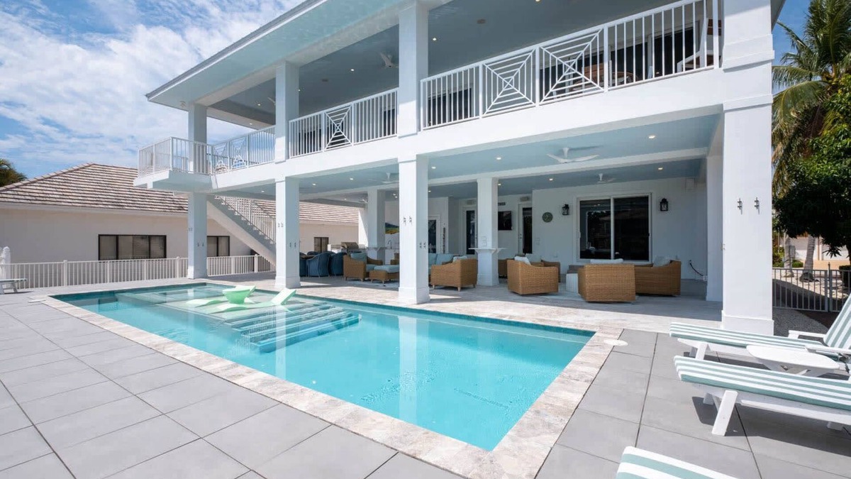 Coury House | Costal Luxury in Key Colony Beach, Pet Friendly Comfort and Style!