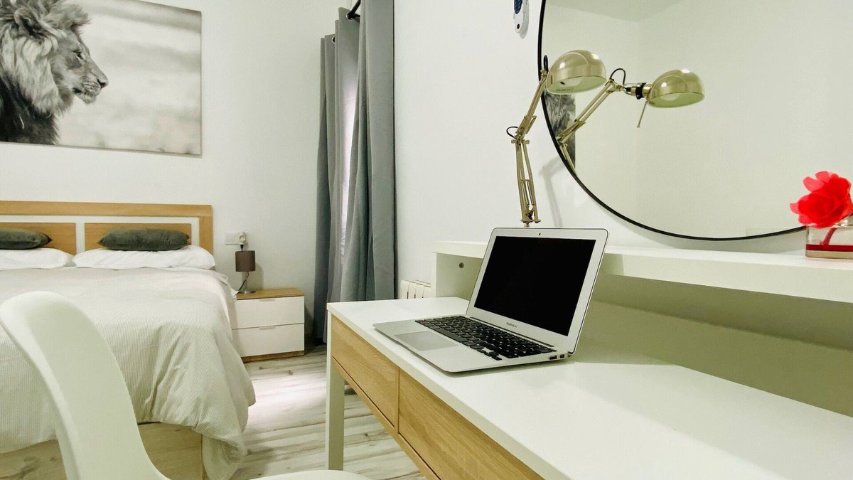 Ciudad Jardin Apartment | COSTASOL apartment, centrally located, modern. Up to 8 persons