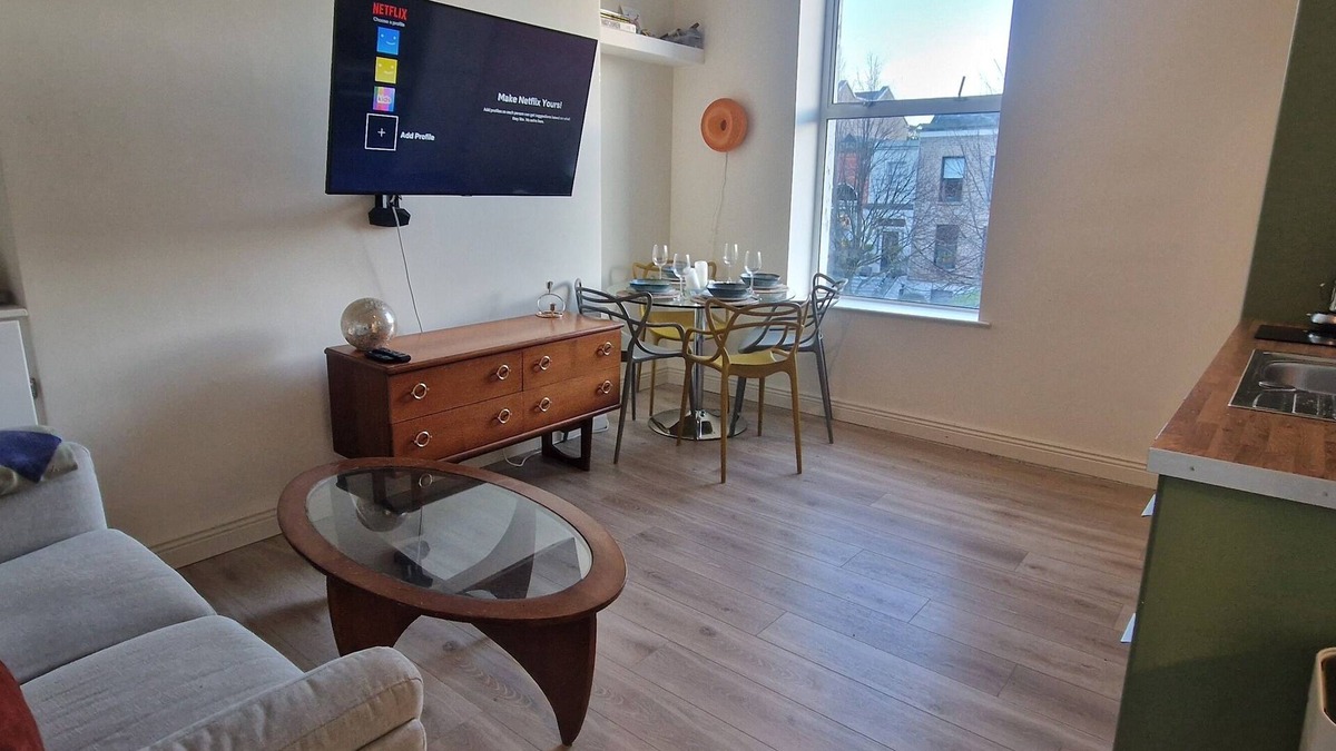Rathmines Apartment | Cosy 1BD in Refurbed Victorian House, Heart of D6