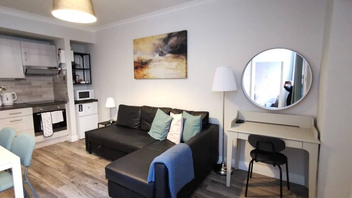 City Centre Dublin Apartment | Cosy 1bed apartment with nice patio and Fast WIFI