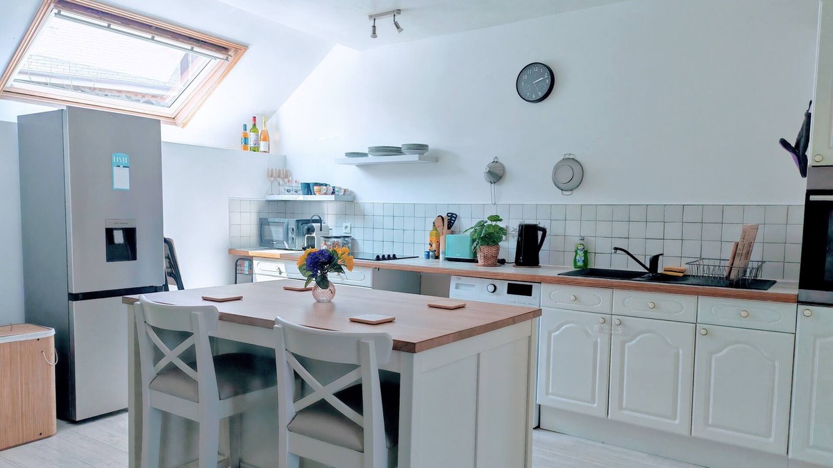 Ceauce Apartment | Cosy 1st floor loft apartment in the heart of Normandy