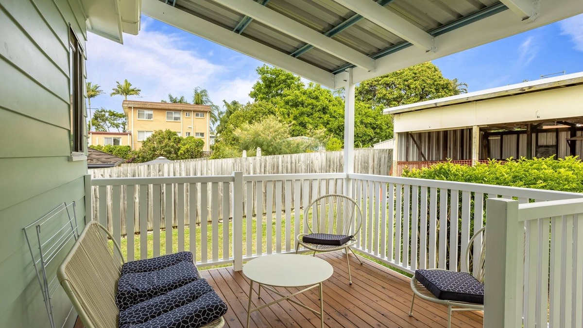 Margate House | Cosy 2-Bed with Private Deck, 400m From Beach