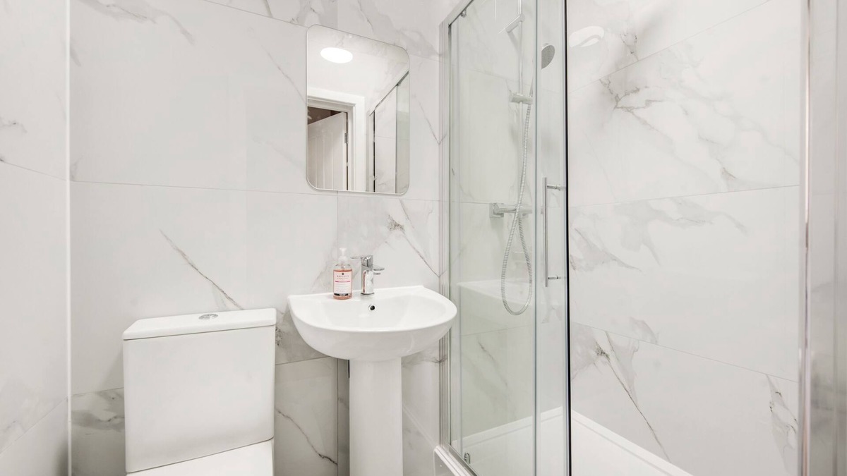 Coldharbour Apartment | Cosy 2 Bedroom Apartment in Brixton with Wi-Fi and fast route to Central London