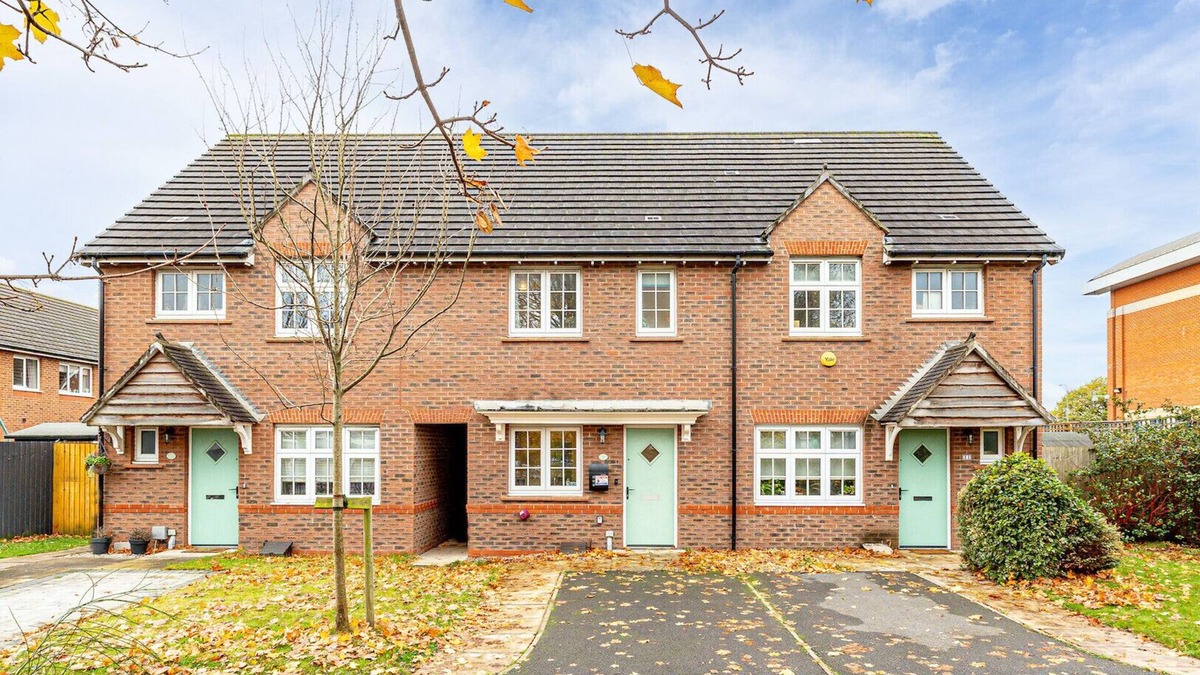 Wigan House | Cosy 2 Bedroom Home in Wigan