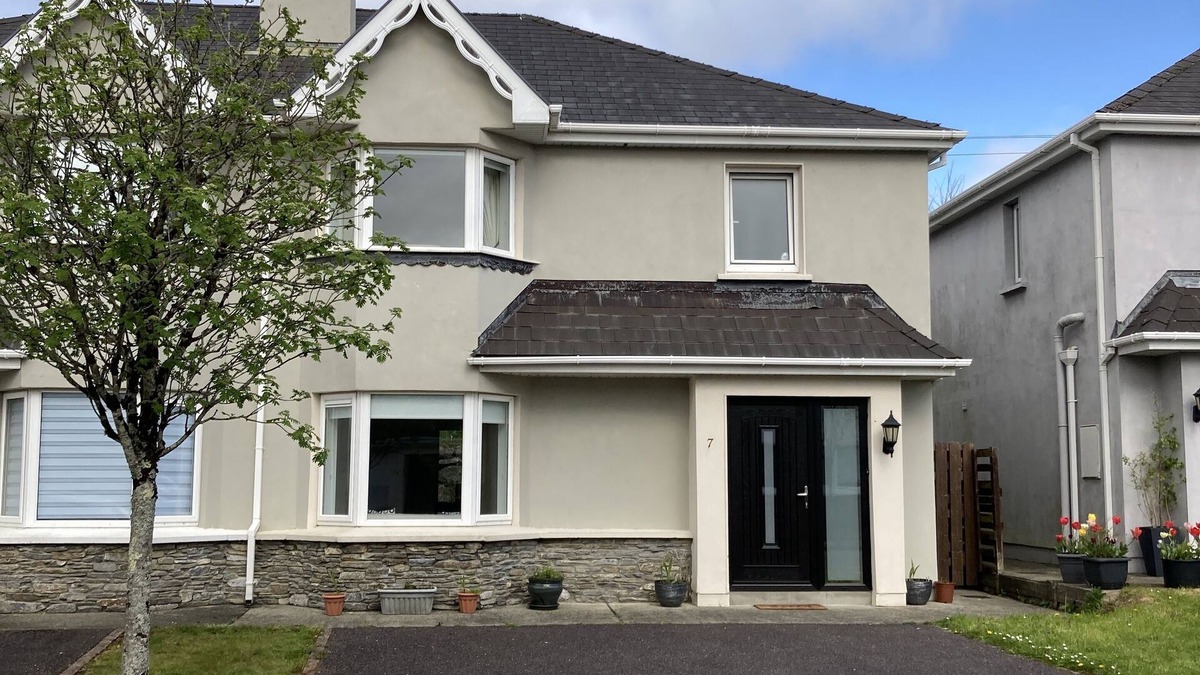 Kenmare House | Cosy 3 bed holiday home