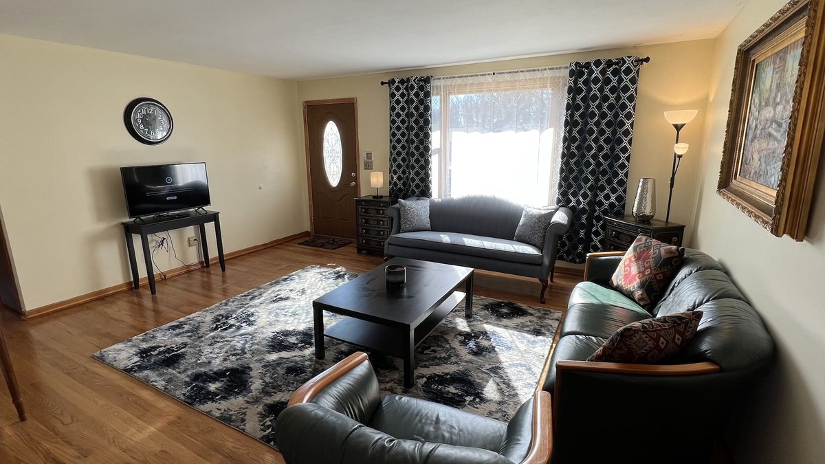 Rosedale House | Cosy 3 bedroom house with awesome morning view