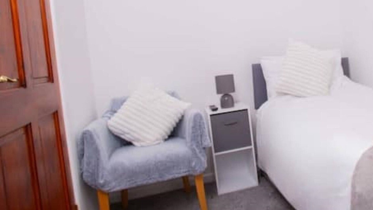 Wellingborough House | Cosy 3bedroom home in Wellingborough 1.5 bathroom
