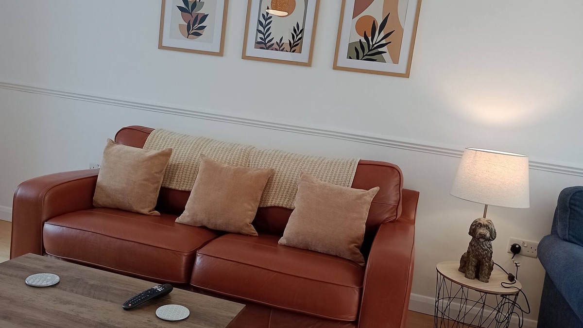 Bicester House | Cosy 3BR House with garden near Bicester Village