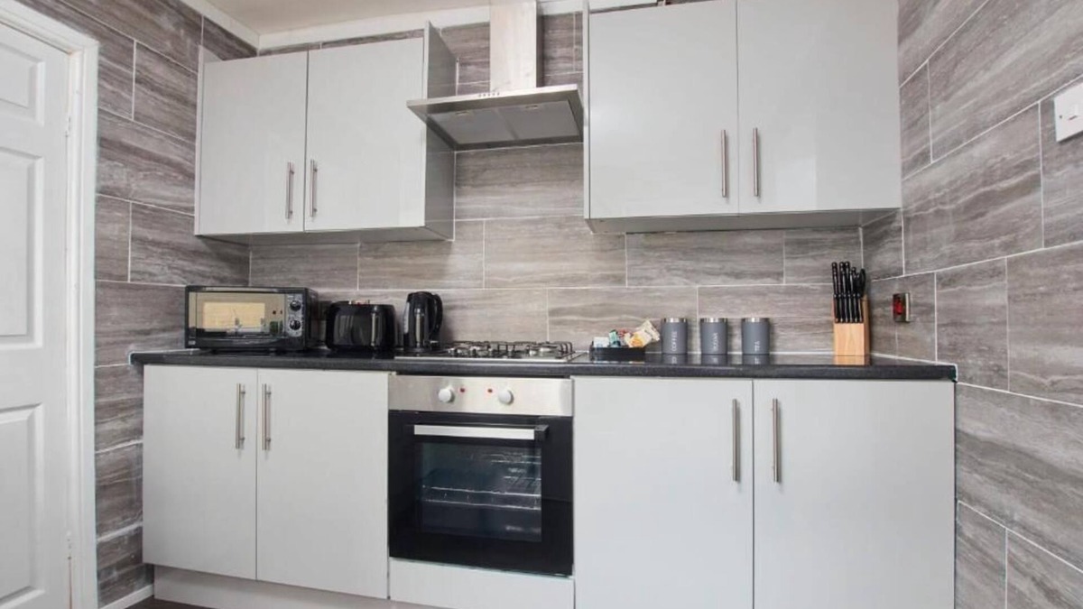 Goole House | Cosy 4-Bedroom House with Free Parking