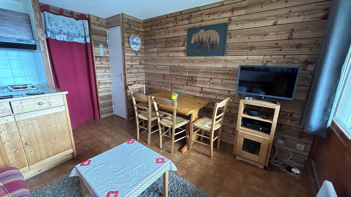 Montgellafrey Apartment | Cosy apartment 28m2 Saint François Longchamp at the foot of the slopes with garage