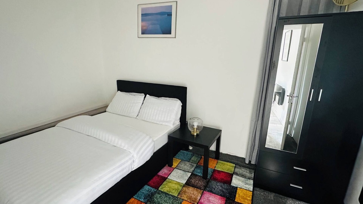 Kidbrooke with Hornfair House | Cosy and Comfy Deluxe Luxury Apartment close to the o2 Arena, Cutty Sack/Parks