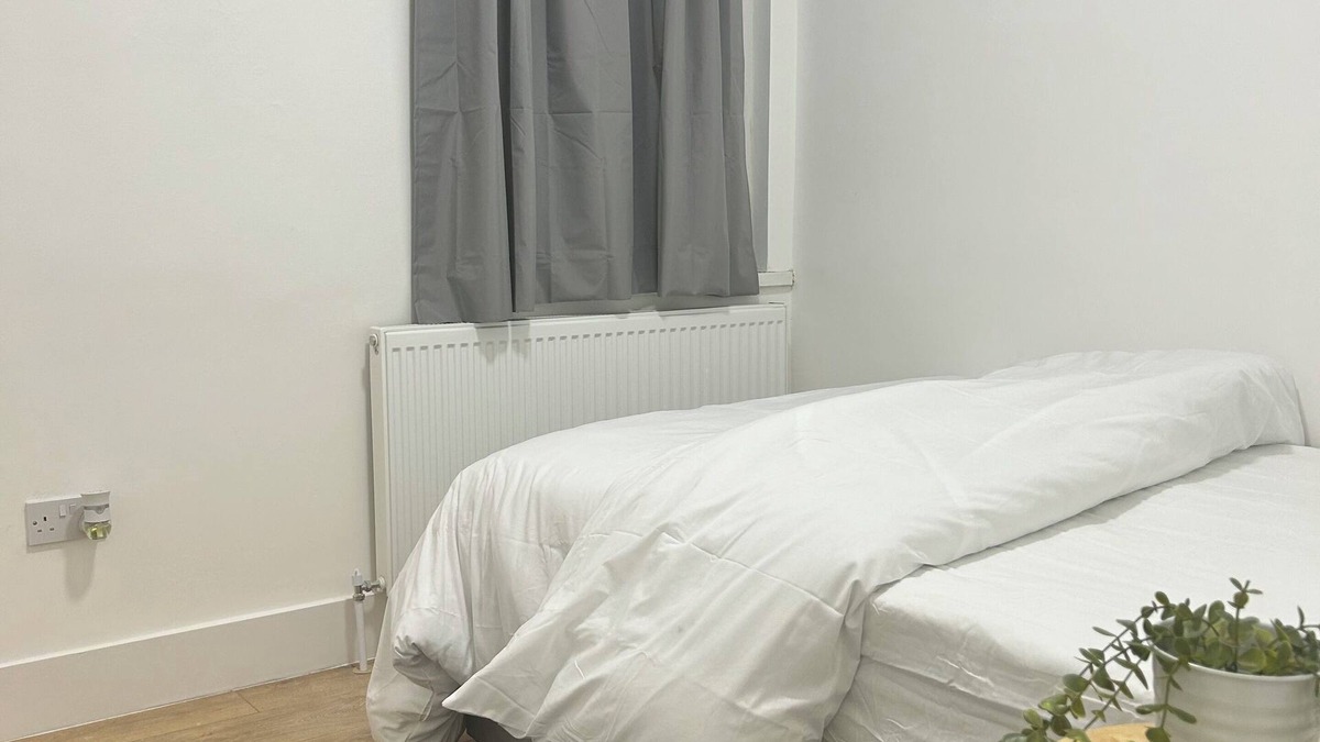 Marlborough House | Cosy and lovely 3 bed house in London Harrow