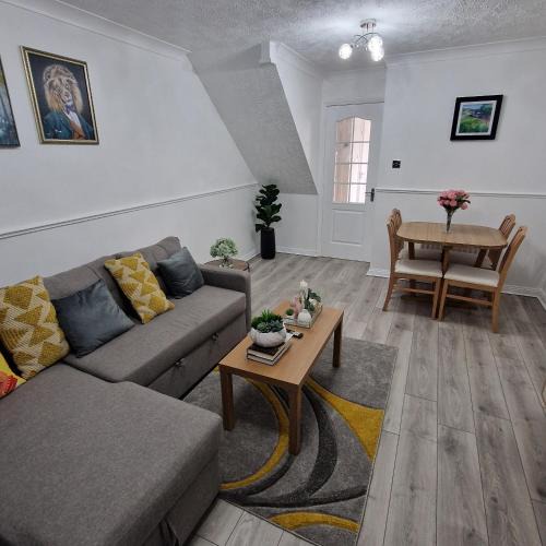 North End Apartment | Cosy and Luxurious Home