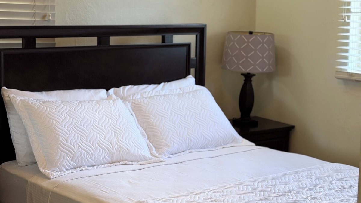 Port Antonio Cottage | Cosy and quiet retreat, overlooking the blue lagoon. Enjoy the clean crisp air.