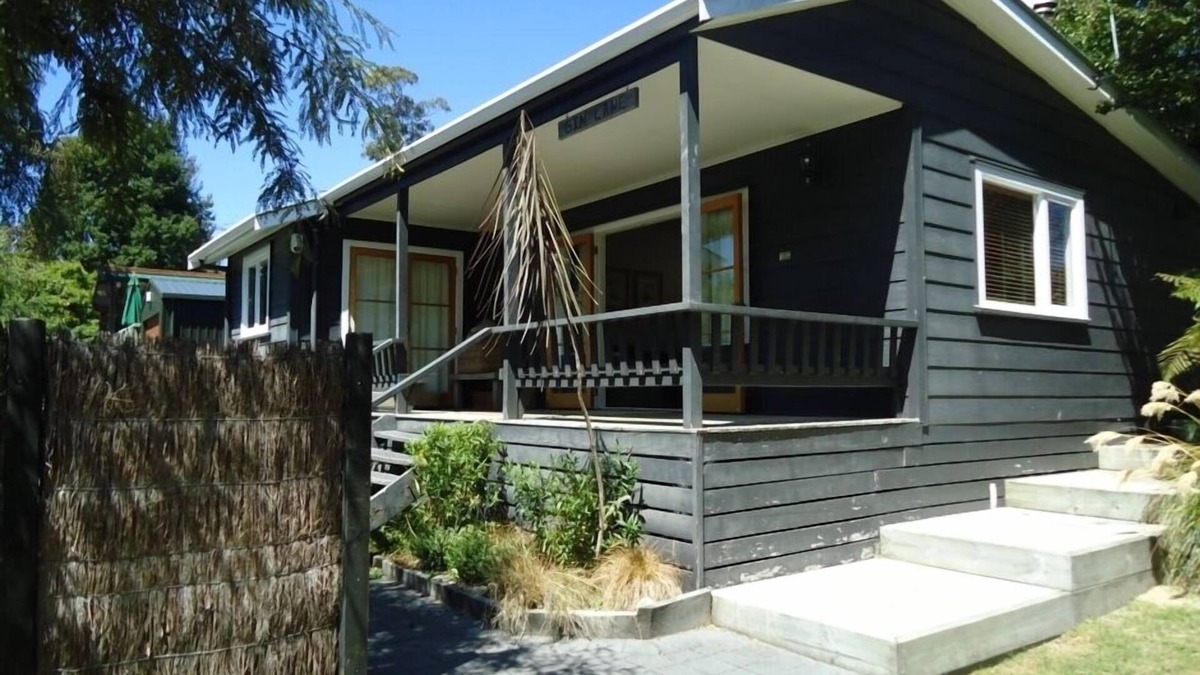 Hatepe House | Cosy and secluded holiday home