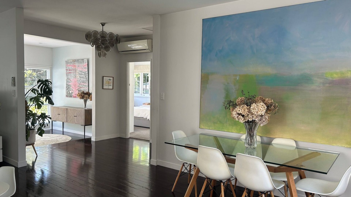 Remuera House | Cosy and stylish home. Home away from home.