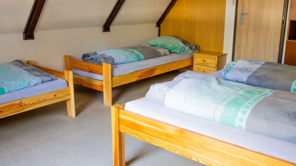 Hradec Kralove House | Cosy apartment in villa for 12 people with WIFI, TV, patio, pets allowed and parking